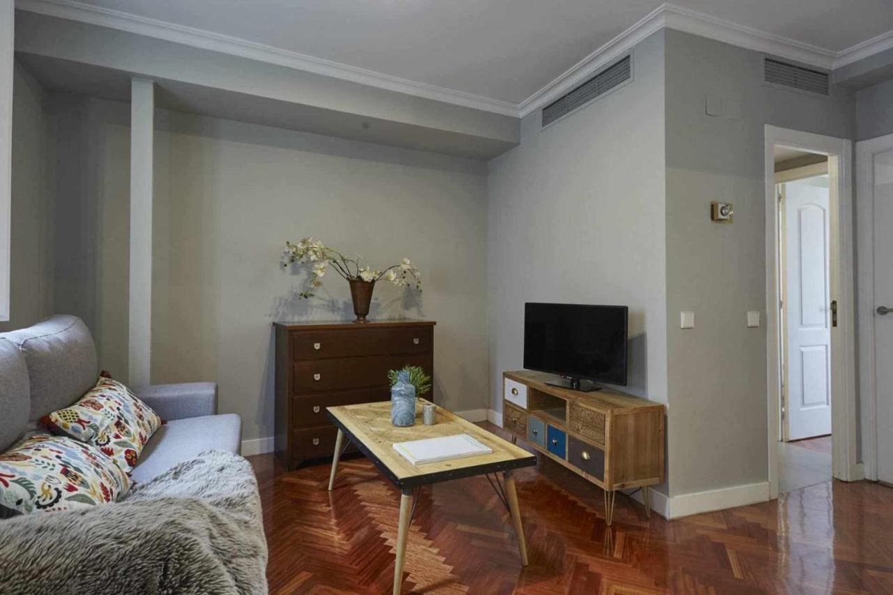 Apartamento V Alcalaretiro Ideal Parejas Madrid Exterior photo