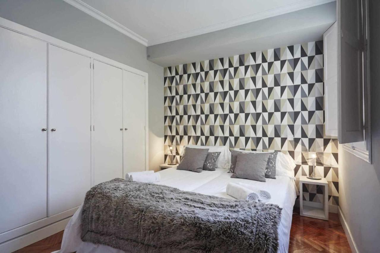 Apartamento V Alcalaretiro Ideal Parejas Madrid Exterior photo