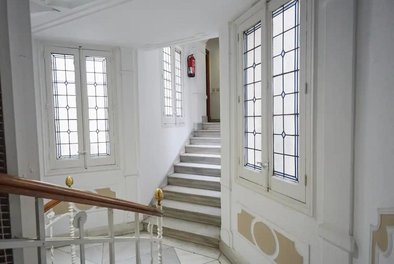 Apartamento V Alcalaretiro Ideal Parejas Madrid Exterior photo